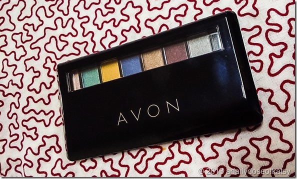 An Avon Makeup Holiday: 8-in-1 Eyeshadow Palettes