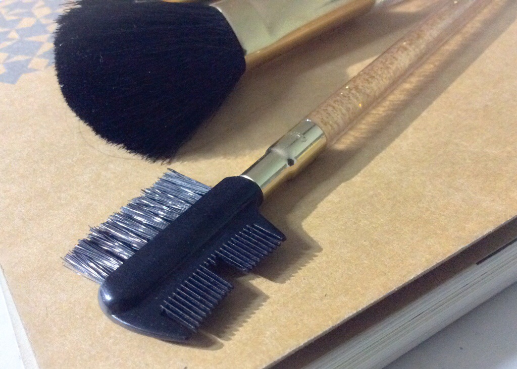 Makeup Brush Sets: Elizabeth Arden and Estée Lauder GWPs