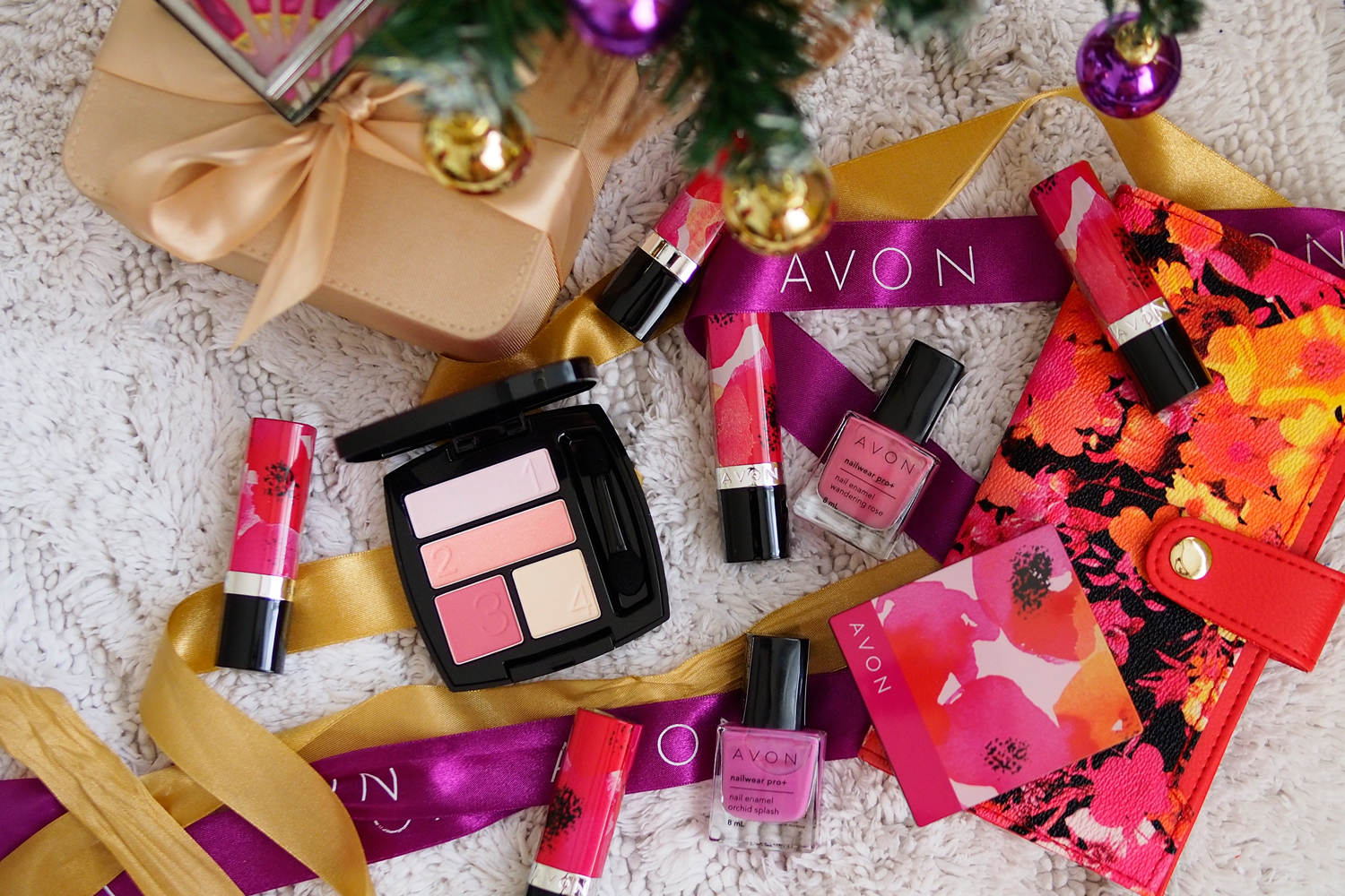 Avon Belle in Bloom Collection
