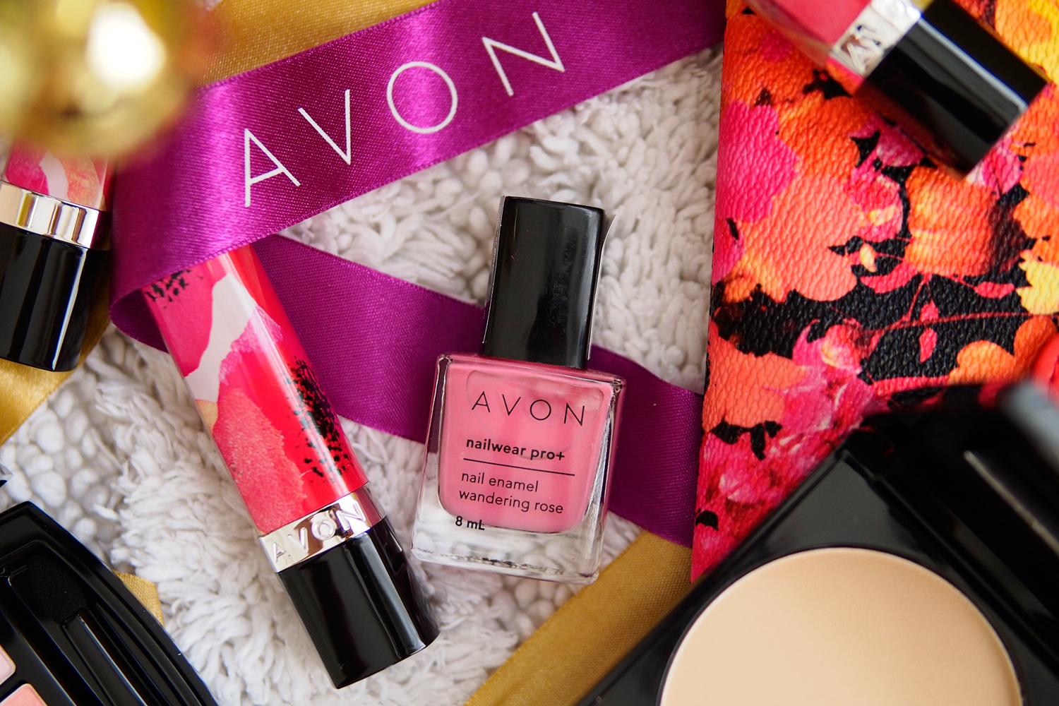 AVON BELLE IN BLOOM COLLECTION NAILS