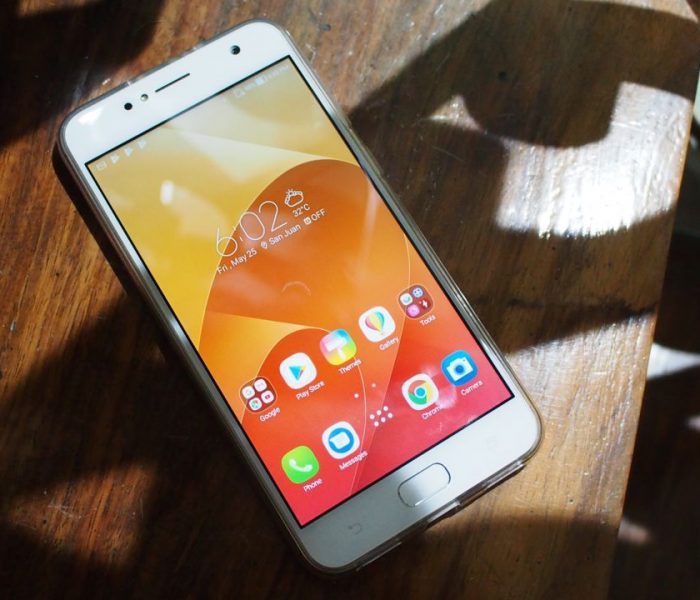 Presenting this year’s affordable Selfie phone: the Asus Zenfone 4 Selfie Lite