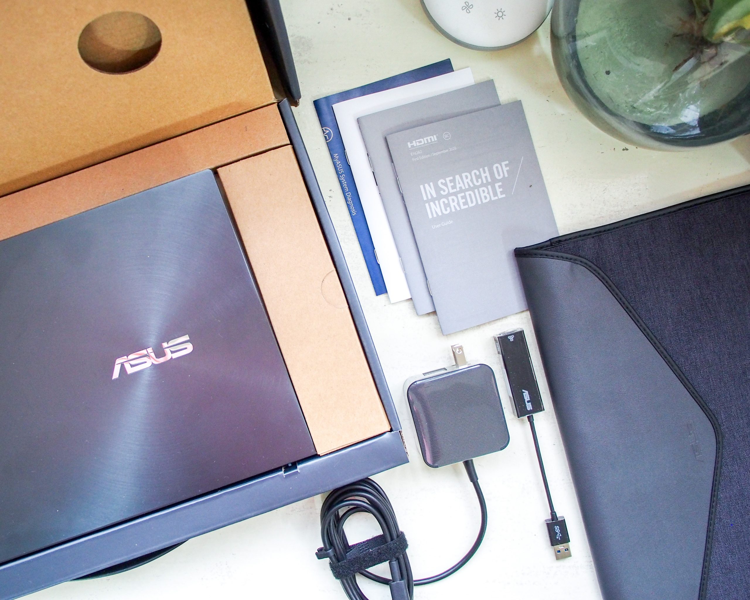 Unboxing the Asus Zenbook 14 UX435EG + First Impressions