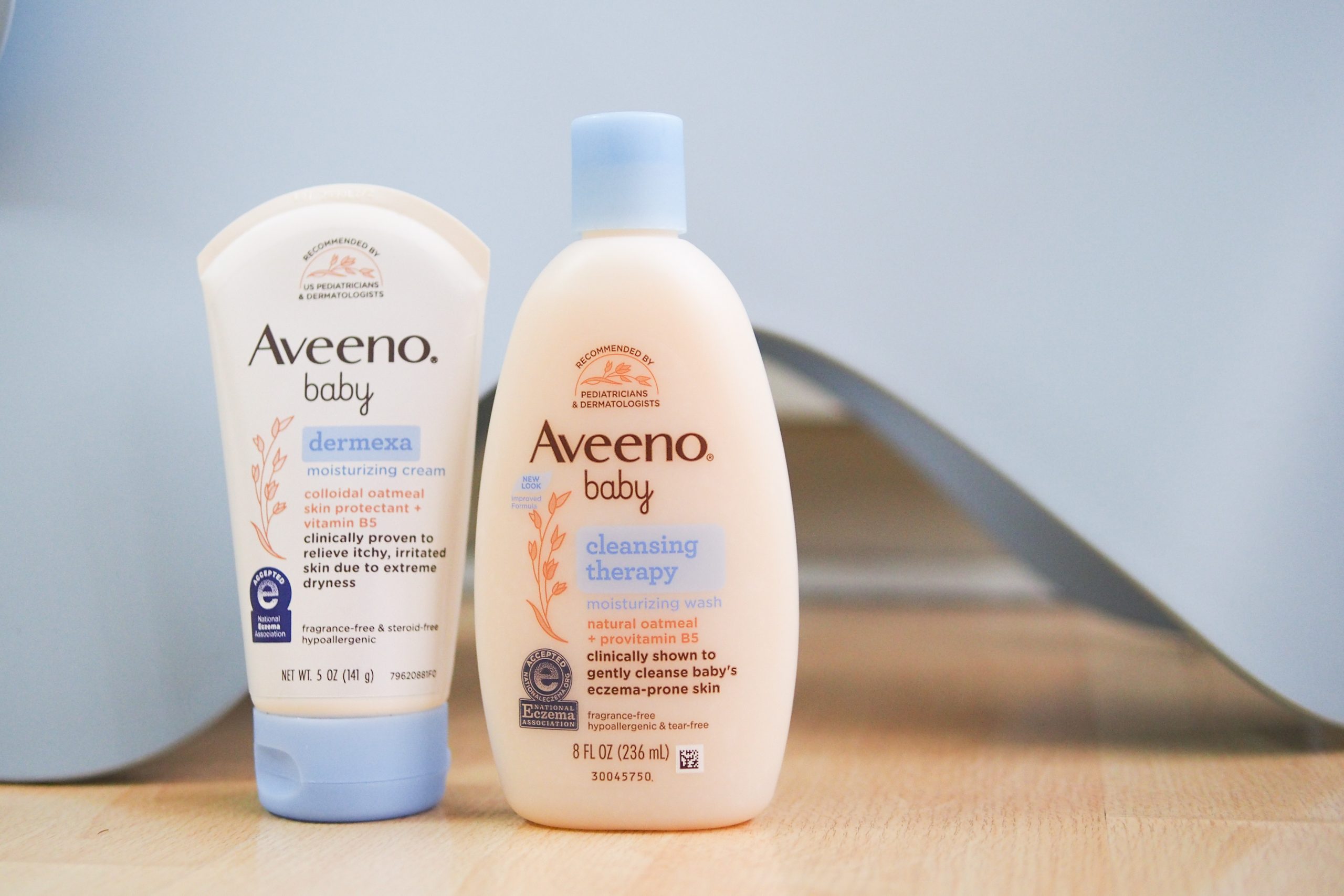 Celebrate #NationalEczemaAwarenessMonth with Shopee and Aveeno – Get up to 30% off today!